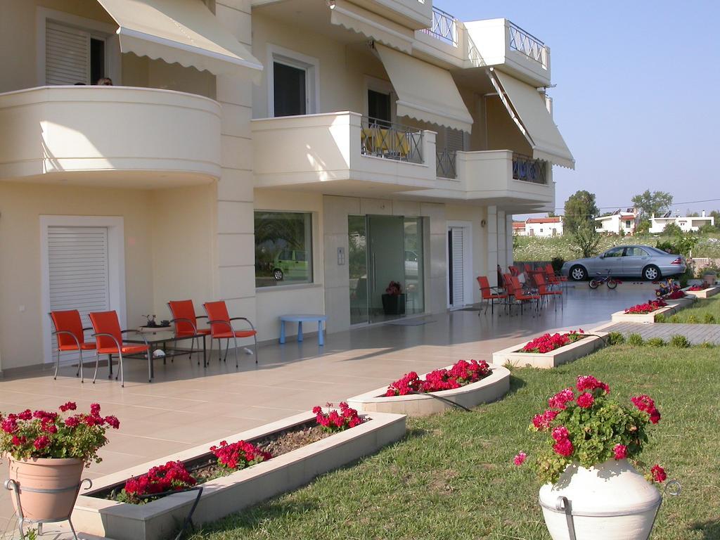 Apolonio Pefki Evia Aparthotel Exterior photo
